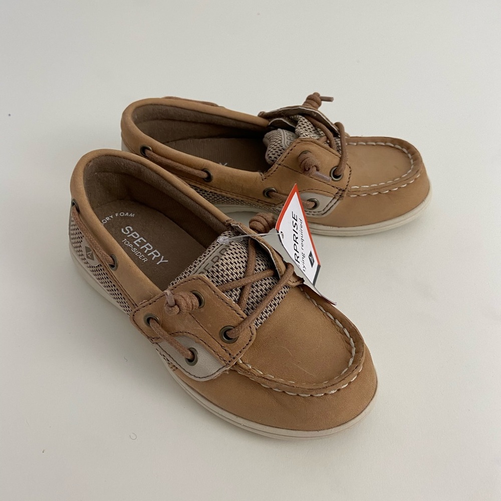 NWT Sperry Size 11
